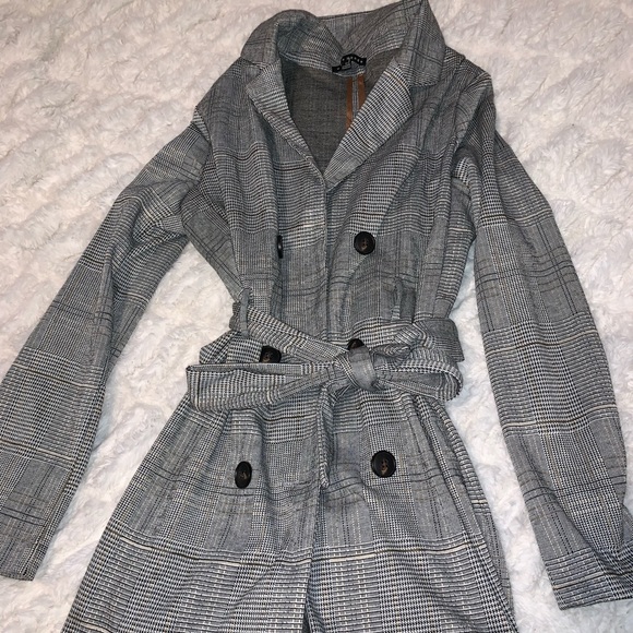 Charlotte Russe Jackets & Blazers - The perfect coat
